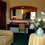 Hotel Capri 3s