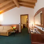 Capri 3s Hotell Bardolino
