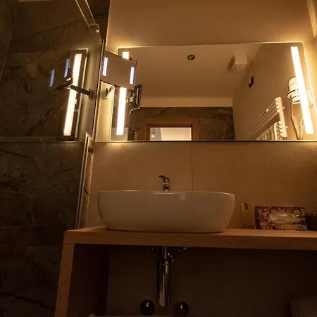 Hotel Capri 3s Bardolino