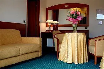 Hotel Capri 3s Bardolino