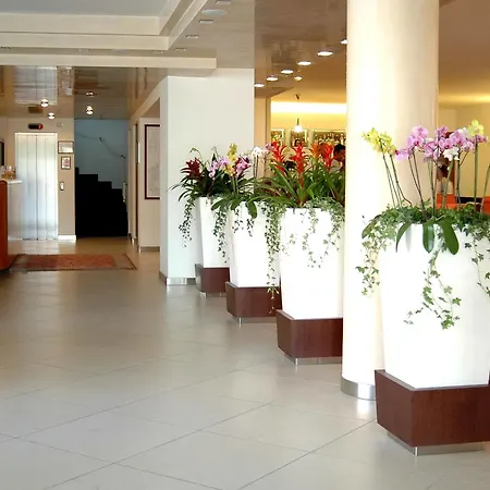 Hotel Capri 3s Bardolino