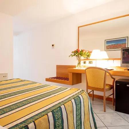 Capri 3s Hotel 3*