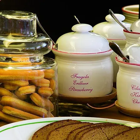 Capri 3s Szálloda Bardolino