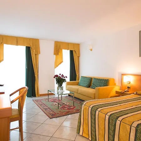 Szálloda Capri 3s Bardolino